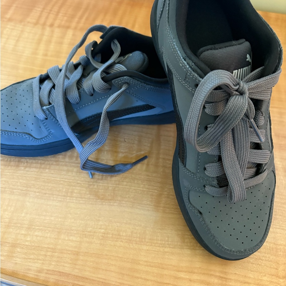 Puma Charcoal and Black Kid’s Sneakers